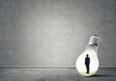 İşadamı ampul içinde
