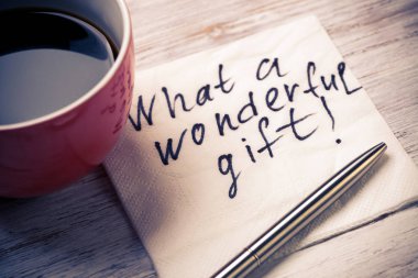 fincan kahve ve peçete 