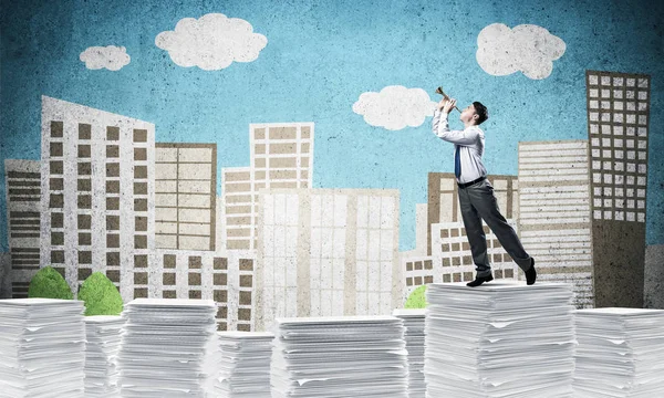 iş adamı oynayan fifre 