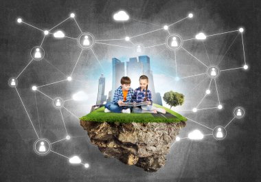  yüzen ada ve çocuk