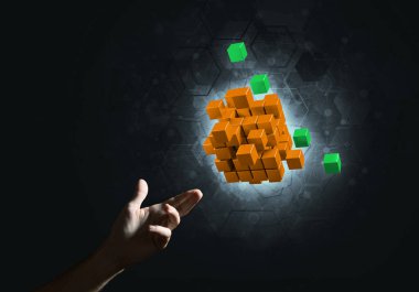  küp şekil tutan adam el 