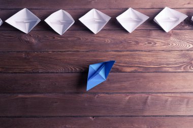 Origami deniz araçları kümesi