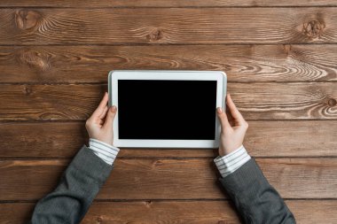 Tablet PC'yi kullanma emale eller 