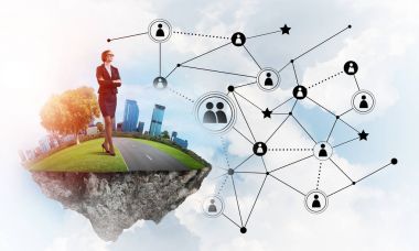 Yeşil Adası üzerinde şık iş kadını 