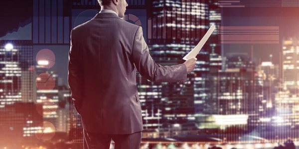 işadamı karşı sanal panel arayüzü