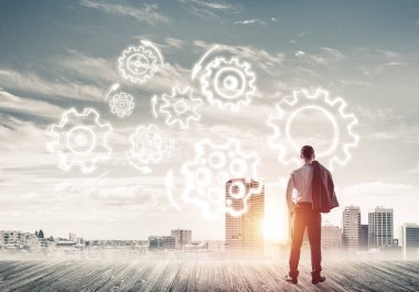 zakenman te kijken naar moderne stad 