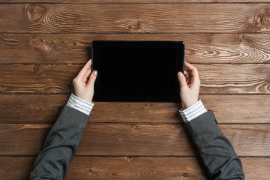 Tablet PC'yi kullanma emale eller 