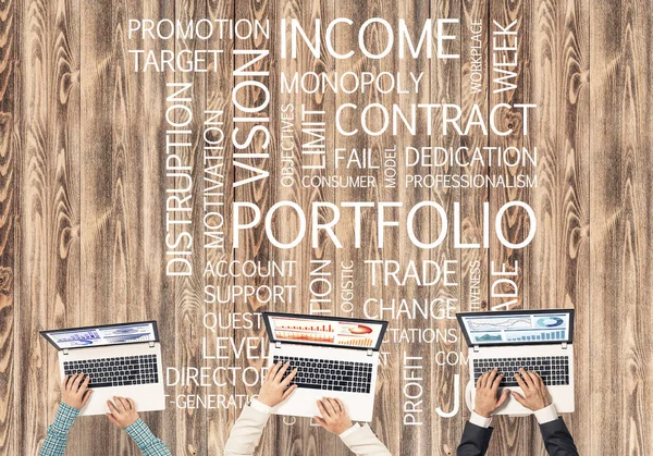 People sitting at table and using gadgets — Stock Photo, Image