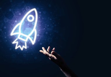 İnsan avuç içi teknoloji konsepti olarak Roket Web simgesini sunar