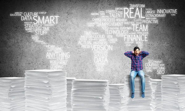 Young man in casual wear — Stock Photo, Image