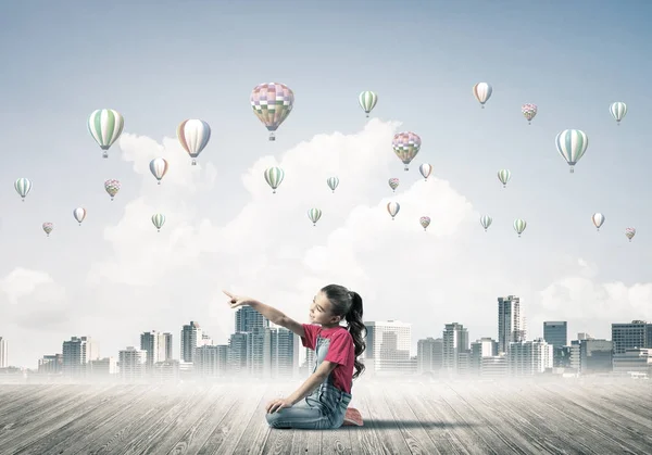 Menina bonito garoto — Fotografia de Stock