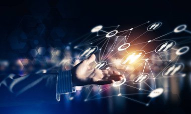 İletişim ve ağ bağlantı çizgileri koyu zemin üzerinde şeklinde aracı olarak modern kablosuz teknolojiler