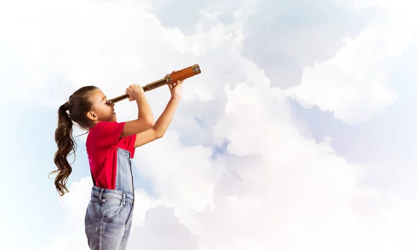 Klein schattig meisje — Stockfoto