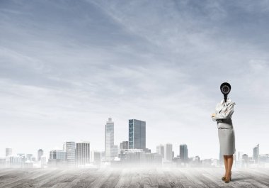 Kamera zoom ile meçhul iş kadını 