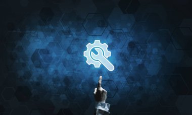 İnsan elinin parmak ayarı parlayan simgesiyle koyu arka plan üzerinde dokunmadan kapatın