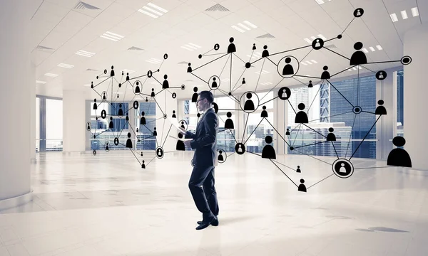Elegante uomo d'affari negli interni degli uffici 3D — Foto Stock