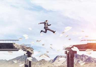 işadamı boşluğu atlama