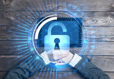 tablet pc ile birlikte oturan işkadını