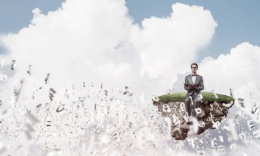 komik adam kırmızı gözlük