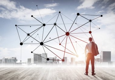 İşadamı arkasını kolluyor ve ağ çizimi kavramına bakıyor