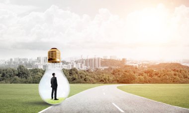 Ampulün içindeki iş adamı 