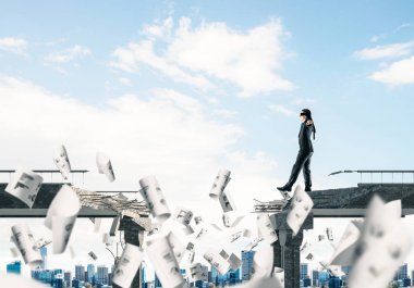 İşadamı blindfolded yürüyüş 