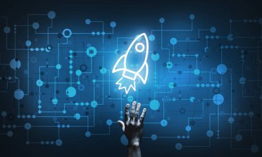 Hafif roket gösteren bir el mans