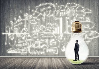 İşadamı ampul içinde