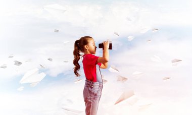 Küçük tatlı kız. 