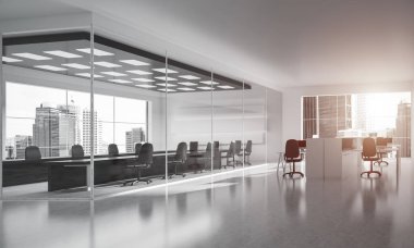 Windows ve işyerleri ile modern boş zarif ofis. 