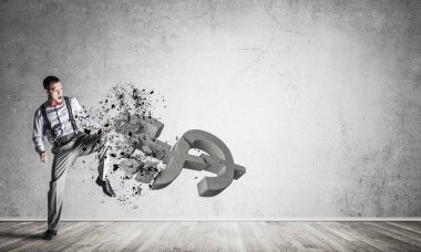 Bankacı adam Doları incir kırma boş beton odada tespit