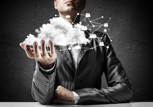 Empresário Terno Mantendo Nuvem Com Conexões Rede Mão Com Parede — Fotografia de Stock