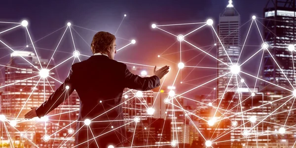 işadamı gece cityscape karşı 