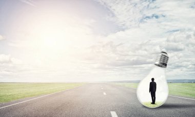 Ampulün içindeki iş adamı 