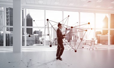 Modern ofis iç sosyal bağlantı kavramı, karışık teknik ile zarif işadamı