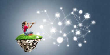 sevimli gülümseyen kız 