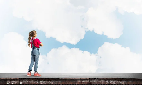 Søt jente. – stockfoto