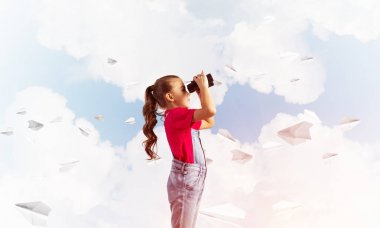 Küçük tatlı kız. 