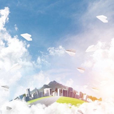 Gökyüzünde bulutların üzerinde yüzen binalar ve gökdelenlerle modern şehir manzarası