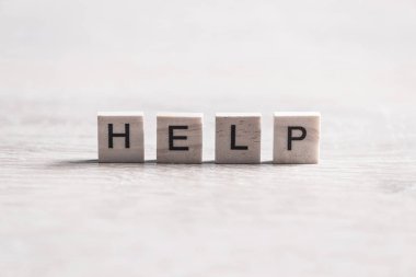 Ahşap parçaları word yardım için toplanan alfabesi harfleri