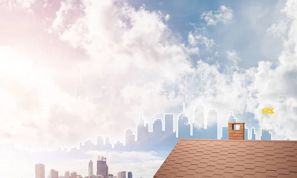 レンガの家の屋根と背景 不動産及び建設のコンセプトで近代的な都市の景観 — ストック写真