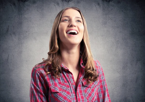 Feliz Chica Encantadora Sonriendo Ampliamente Mujer Joven Emocional Sorprendido Expresión —  Fotos de Stock