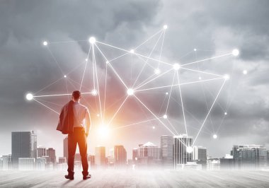 İşadamı arkasını kolluyor ve ağ çizimi kavramına bakıyor