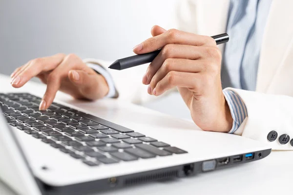 Man Business Suit Sitting Desk Working Laptop Computer Close Male — Stock Photo, Image