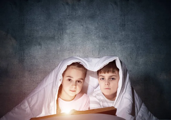 Little Girl Boy Looking Each Other Blanket Children Reading Magic — Stock Photo, Image