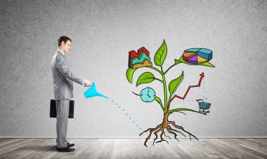 Girişimci sulama çizim ağacı ticari bilgi simgelerinden oluşuyordu. Zenginlik ve başarı bitkisi yetiştiren bir adam. Lider iş büyümesine katkıda bulunuyor. Şirketin planlama ve stratejisi