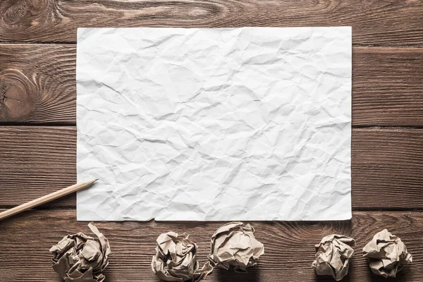 Gros Plan Feuille Papier Blanc Crayon Sur Table Bois — Photo