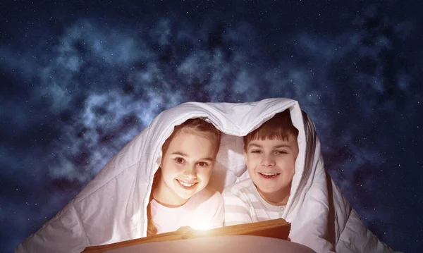Happy Children Flashlight Hiding Blanket Together Smiling Kids Reading Fairy — Stock Photo, Image