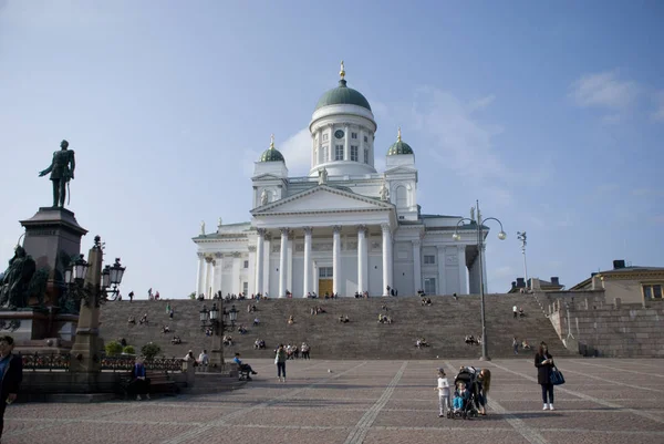 Berühmte weiße Kathedrale von Helsinki, Finnland — Stockfoto