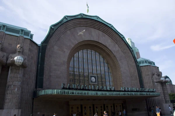 Portal of train station in Helsinki, Finland - Art Nouveau — Stock Photo, Image